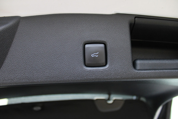 Ford Kuga 2.5 PHEV ST-Line X | Black Pack | Trekhaak | Panoramadak | AGR | Led | Head-up | B&O