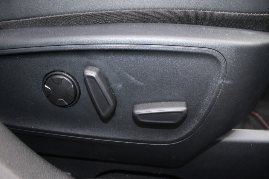 Ford Kuga 2.5 PHEV ST-Line X | Black Pack | Trekhaak | Panoramadak | AGR | Led | Head-up | B&O