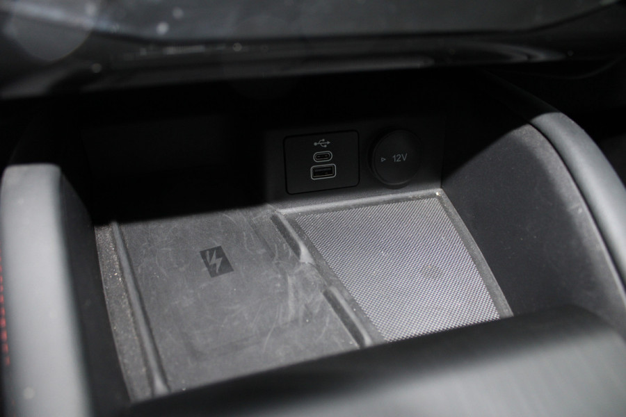 Ford Kuga 2.5 PHEV ST-Line X | Black Pack | Trekhaak | Panoramadak | AGR | Led | Head-up | B&O