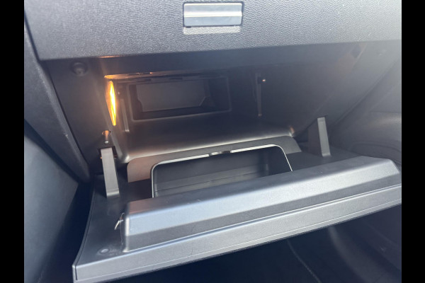 Citroën C4 1.2 PT 130 EAT8 Shine | Leder | Panoramadak  | Massagestoel | Prijs is rijklaar