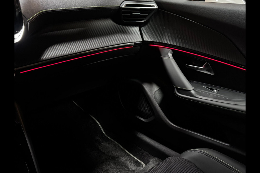 Peugeot e-2008 EV GT Avantage 54 kWh | 97% SOH | Camera 360 | NL-Auto | Adaptive Cruise | Navigatie | Virtual Cockpit