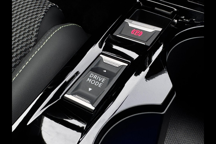 Peugeot e-2008 EV GT Avantage 54 kWh | 97% SOH | Camera 360 | NL-Auto | Adaptive Cruise | Navigatie | Virtual Cockpit