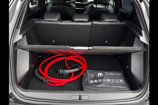 Peugeot e-2008 EV GT Avantage 54 kWh | 97% SOH | Camera 360 | NL-Auto | Adaptive Cruise | Navigatie | Virtual Cockpit