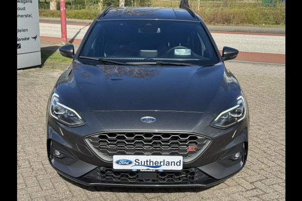 Ford FOCUS Wagon 2.3 EcoBoost ST-3 280pk | Adaptieve cruise control | Adaptieve LED |  Trekhaak | Winter Pack | Bang&Olufsen | Elektrische achterklep | Head up Display | Incl Orignele ST velgen