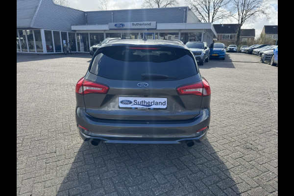 Ford FOCUS Wagon 2.3 EcoBoost ST-3 280pk | Adaptieve cruise control | Adaptieve LED |  Trekhaak | Winter Pack | Bang&Olufsen | Elektrische achterklep | Head up Display | Incl Orignele ST velgen