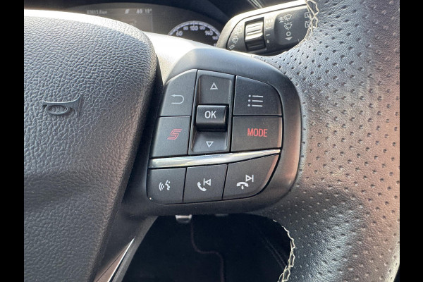 Ford FOCUS Wagon 2.3 EcoBoost ST-3 280pk | Adaptieve cruise control | Adaptieve LED |  Trekhaak | Winter Pack | Bang&Olufsen | Elektrische achterklep | Head up Display | Incl Orignele ST velgen
