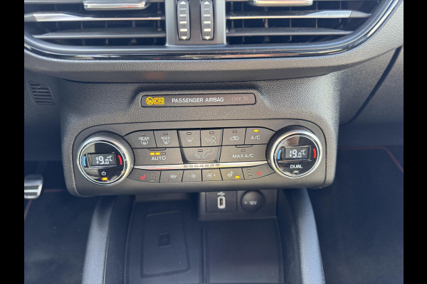 Ford FOCUS Wagon 2.3 EcoBoost ST-3 280pk | Adaptieve cruise control | Adaptieve LED |  Trekhaak | Winter Pack | Bang&Olufsen | Elektrische achterklep | Head up Display | Incl Orignele ST velgen