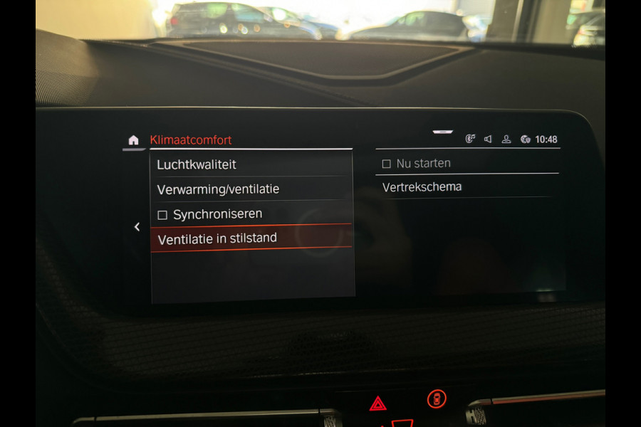 BMW 1-serie M135i xDrive Executive Pano|Keyless|Sfeer|HuD