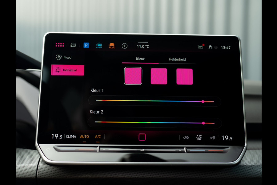 Volkswagen Golf 1.5 eTSI 50 Edition | Panodak | Trekhaak wegkl. | Stoelgeheugen | Head Up | IQ Light | Prijs Rijklaar!!