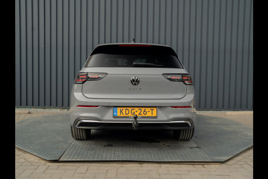 Volkswagen Golf 1.5 eTSI 50 Edition | Panodak | Trekhaak wegkl. | Stoelgeheugen | Head Up | IQ Light | Prijs Rijklaar!!