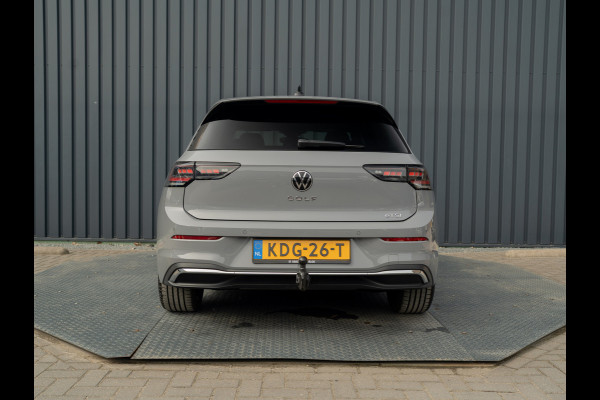 Volkswagen Golf 1.5 eTSI 50 Edition | Panodak | Trekhaak wegkl. | Stoelgeheugen | Head Up | IQ Light | Prijs Rijklaar!!