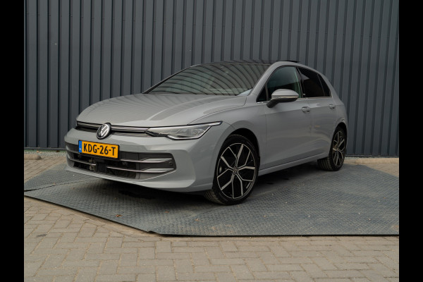 Volkswagen Golf 1.5 eTSI 50 Edition | Panodak | Trekhaak wegkl. | Stoelgeheugen | Head Up | IQ Light | Prijs Rijklaar!!