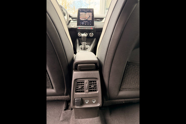 Renault Captur 1.0 TCe 90 Intens Carplay 360 Camera ACC Stoel Stuurverw Afn Trekhaak Navigatie Cruise Clima PDC D.A.B