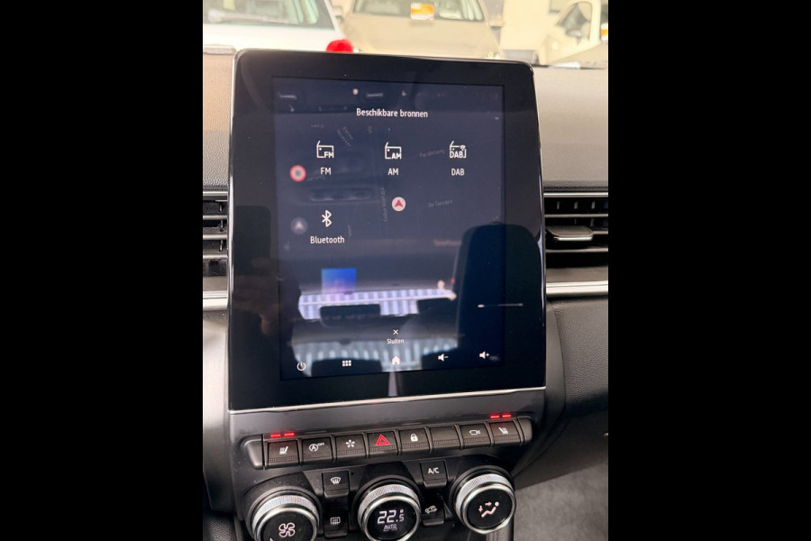 Renault Captur 1.0 TCe 90 Intens Carplay 360 Camera ACC Stoel Stuurverw Afn Trekhaak Navigatie Cruise Clima PDC D.A.B