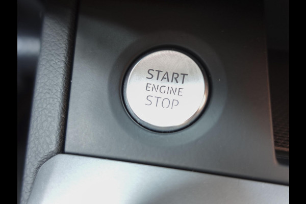 Audi Q5 50 TFSI e 300pk PHEV S-Line | DEMO ! | Navigatie Camera Parkeersensoren Head-up-display Stoelverwarming Ledverlichting Cruise Control Getinte ramen Climate Control