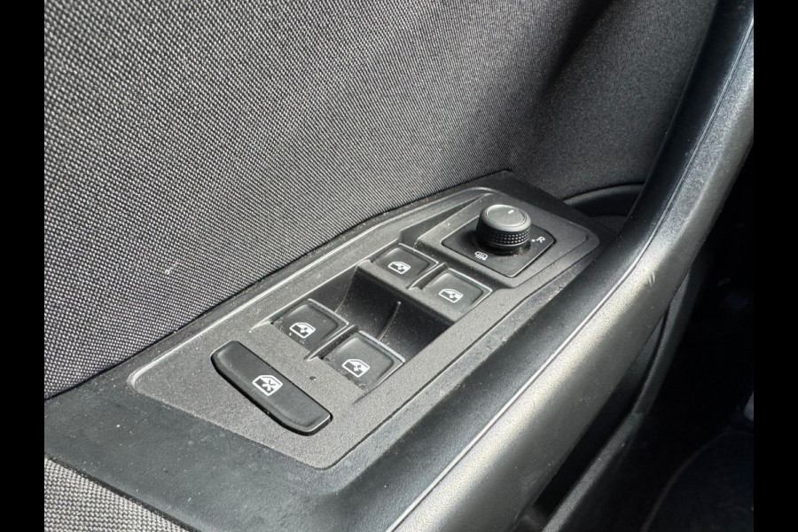 Volkswagen T-Roc 1.5 TSI 150PK DSG STYLE CAMERA/ACC/NAVI/CARPLAY