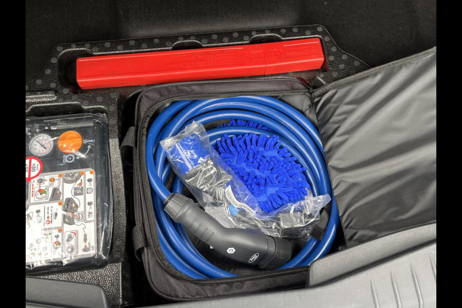 Ford Mustang Mach-E AWD 75 kWh SOH 95% |14.000KM!! VAN € 34.900,- VOOR € 31.877,- UW LENTEVOORDEEL € 3.023,-!| ORIG. NL NAP| EERSTE EIGENAAR| ELEKTRISCHE ACHTERKLEP| B&O| 360 CAMERA| STOEL + STUURVERWARMING| PANO