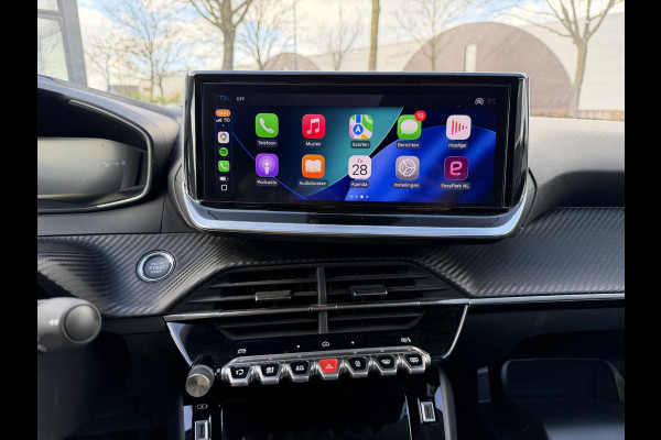 Peugeot 208 1.2 Hybrid 110 e-DCS6 Allure VAN €25.900,- NU VOOR SLECHTS €22.877,- Uw LENTEVOORDEEL €3.023,-FABRIEKSGARANTIE t/m 03-2027 | TOPSTAAT! | KEYLESS ENTRY | APPLE CARPLAY-ANDROID AUTO| PARKEERSENSOREN VOOR EN ACHTER |