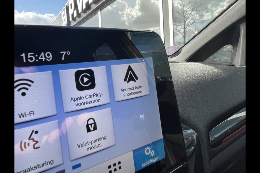 Ford Fiesta 1.0 EcoBoost ST-Line | Trekhaak | Spoiler | 18'' | Navigation Pack | Driver Assistance Pack | Climate | Cruise | Lichtpack | Zichtpack etc. etc.