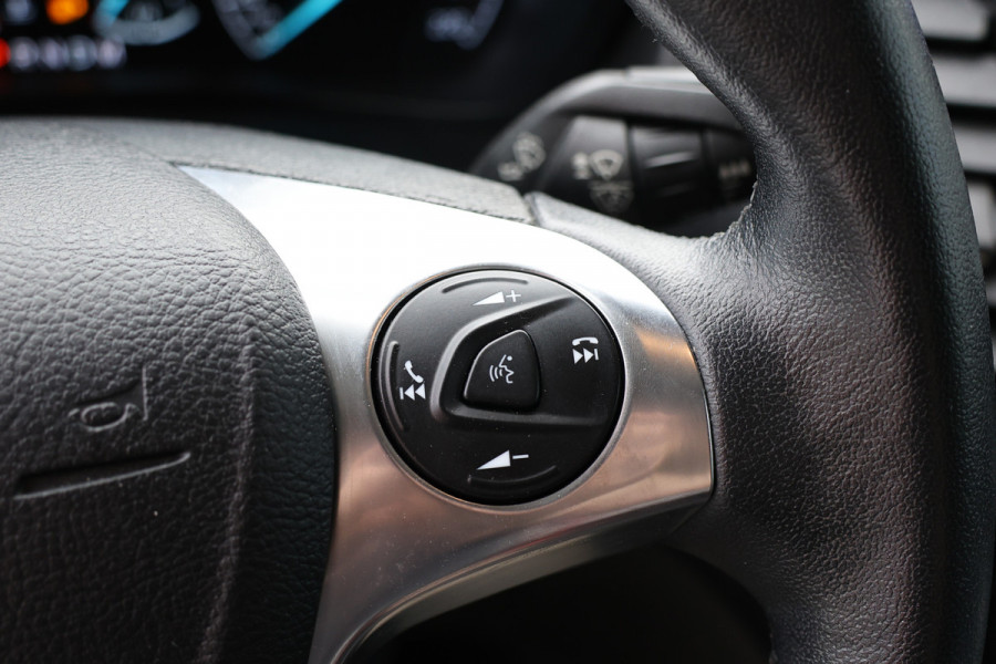 Ford Transit Connect 1.5 EcoBlue L2 | CarPlay | Camera | Navigatie | Cruise control | Trekhaak | Elek. ramen | Climate control | PDC | NAP Logisch | Nieuwe APK | Dealer onderhouden