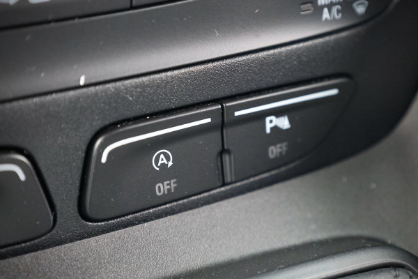 Ford Transit Connect 1.5 EcoBlue L2 | CarPlay | Camera | Navigatie | Cruise control | Trekhaak | Elek. ramen | Climate control | PDC | NAP Logisch | Nieuwe APK | Dealer onderhouden