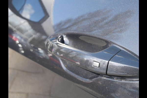 Kia Sportage 1.6 T-GDi Hybrid Dark Edition | Cruise | Carplay | Keyless | Navi | Stoel-stuurverwarming |