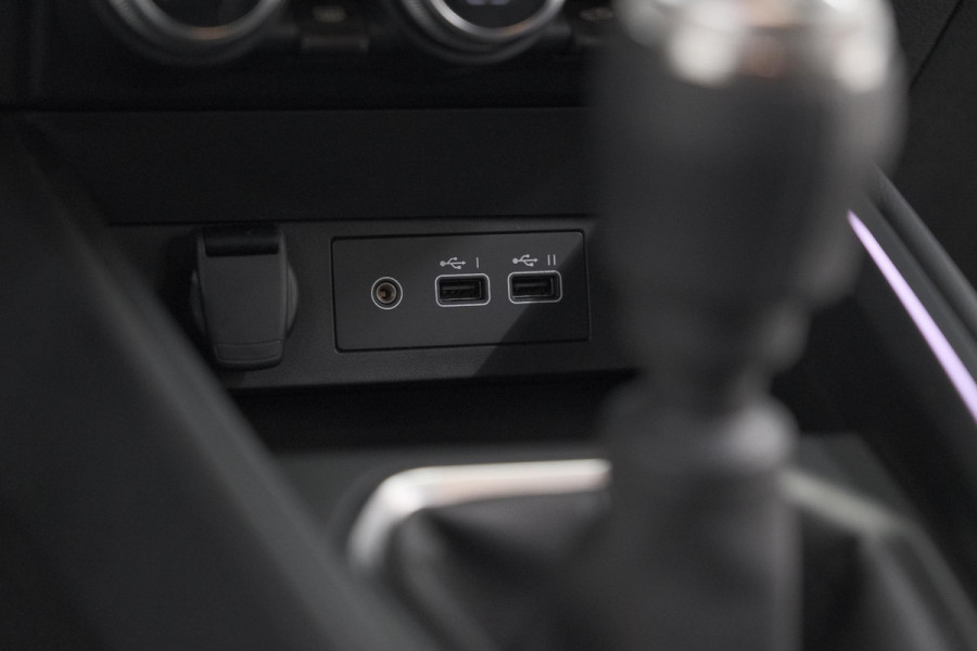 Renault Clio TCe 90 GPF techno | 360 Camera | Adaptieve Cruise Control | Navigatie | 9.3 Inch Groot Scherm