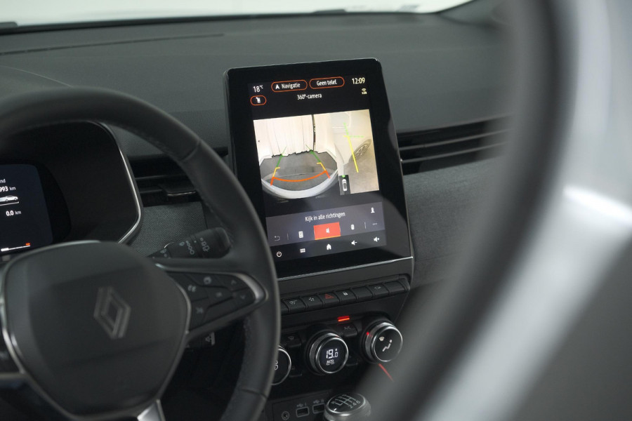 Renault Clio TCe 90 GPF techno | 360 Camera | Adaptieve Cruise Control | Navigatie | 9.3 Inch Groot Scherm