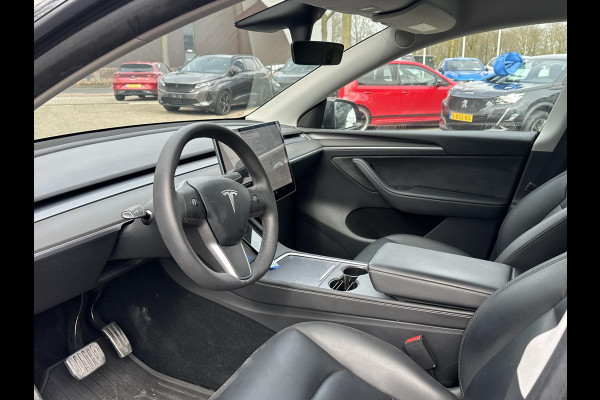 Tesla Model Y Long Range AWD 75 kWh SOH 88%|BTW|VAN €30.900,- NU VOOR SLECHTS €28.877,- Uw LENTEVOORDEEL €2.023,- | AFNEEMBARE TREKHAAK|DE HOOGVOLTACCU EN AANDRIJFLIJN GARANTIE TOT 2030 of 192.000KM| AUTOPILOT| STOEL+ STUURVERWARMING| ACHTERBANK VERWARMD