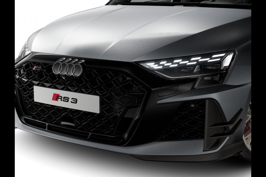 Audi RS3 Sportback Competition Limited 2.5 TFSI 295 kW / 400 PK SB Audi Exclusive Matte Gletsjerwit | Panoramadak | Sonos | HUD |