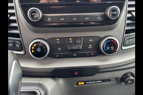 Ford Transit Custom 340 2.0 TDCI L2H1 Trend | SCI | 170pk Automaat Trekhaak | Achteruitrijcamera | Stoelverwarming | 3 zits | Navigatie