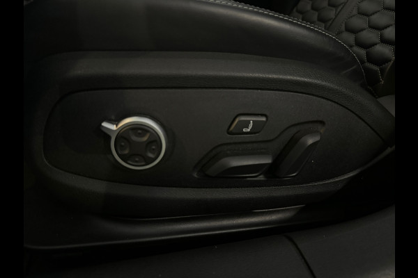 Audi RS4 Avant 2.9 TFSI quattro Ceramic|Pano|HuD|B&O|Massage
