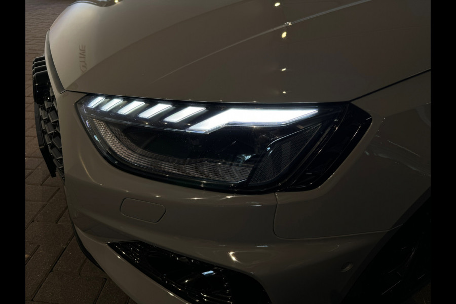 Audi RS4 Avant 2.9 TFSI quattro Ceramic|Pano|HuD|B&O|Massage