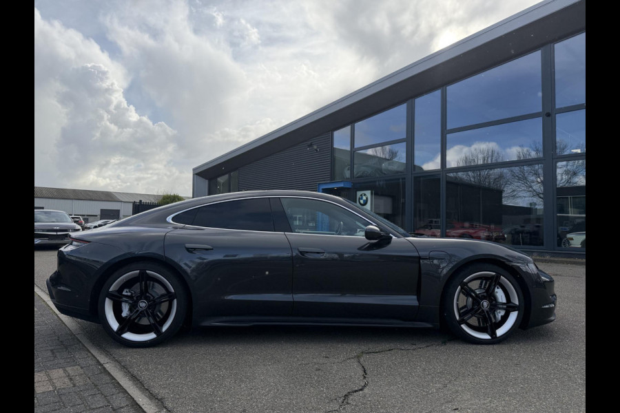 Porsche Taycan Performance 84 kWh VAN €79.900,- VOOR €74.440,- UW LENTEVOORDEEL: € 5.460,-! |SOH 100% | SPORT-CHRONO-PAKKET | CRUISE CONTROL ADAPTIEF MET STOP&GO | PANO | MEMORY SEATS  | 360 GRADEN CAMERA | VOLLE AUTO | 17.000KM |
