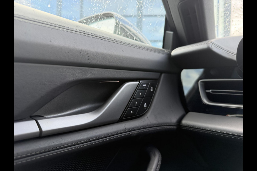 Porsche Taycan Performance 84 kWh VAN €79.900,- VOOR €74.440,- UW LENTEVOORDEEL: € 5.460,-! |SOH 100% | SPORT-CHRONO-PAKKET | CRUISE CONTROL ADAPTIEF MET STOP&GO | PANO | MEMORY SEATS  | 360 GRADEN CAMERA | VOLLE AUTO | 17.000KM |