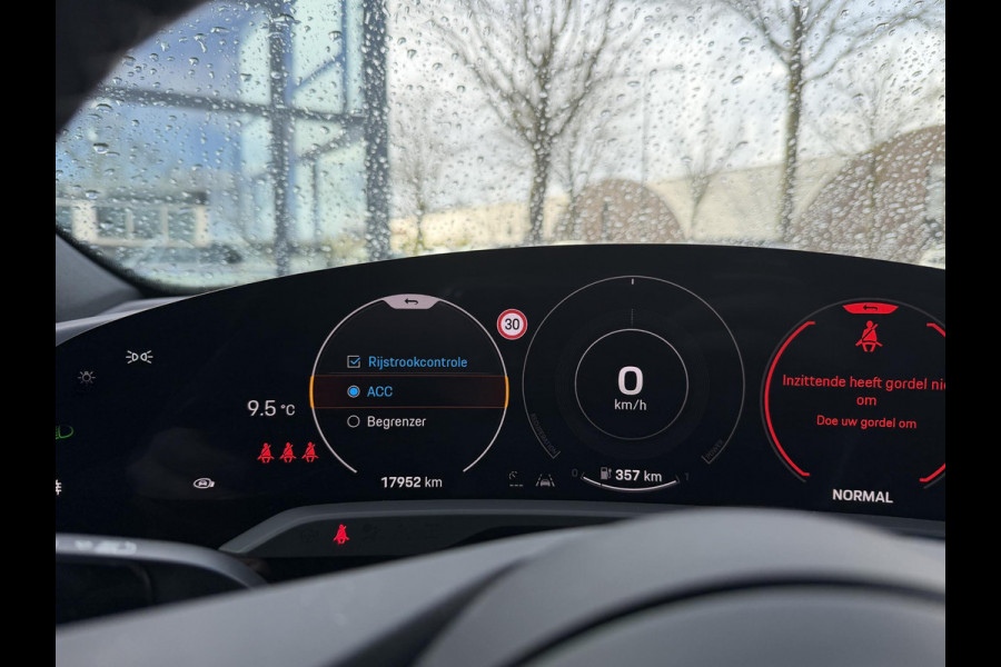 Porsche Taycan Performance 84 kWh VAN €79.900,- VOOR €74.440,- UW LENTEVOORDEEL: € 5.460,-! |SOH 100% | SPORT-CHRONO-PAKKET | CRUISE CONTROL ADAPTIEF MET STOP&GO | PANO | MEMORY SEATS  | 360 GRADEN CAMERA | VOLLE AUTO | 17.000KM |