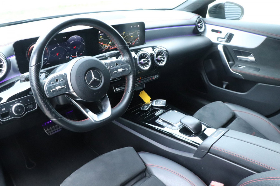 Mercedes-Benz CLA-Klasse 250 AMG | PANO | SFEERVERLICHTING | MEMORY | CAMERA