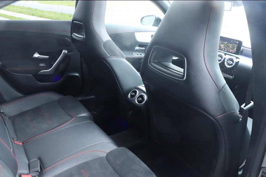 Mercedes-Benz CLA-Klasse 250 AMG | PANO | SFEERVERLICHTING | MEMORY | CAMERA