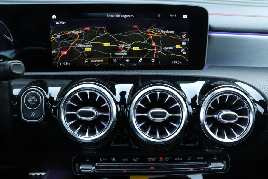 Mercedes-Benz CLA-Klasse 250 AMG | PANO | SFEERVERLICHTING | MEMORY | CAMERA