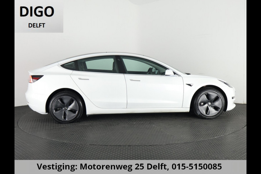 Tesla Model 3 Standard RWD Plus 60 kWh 1e EIG. SOH 92%!! GARANTIE TOT 2031* PARKEERSENSOREN V+A . PANORAMADAK . APPLE CARPLAY & ANDROID AUTO . STOELVERWARMING