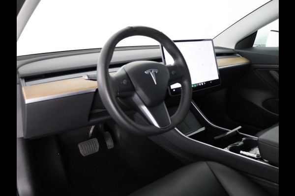 Tesla Model 3 Standard RWD Plus 60 kWh 1e EIG. SOH 92%!! GARANTIE TOT 2031* PARKEERSENSOREN V+A . PANORAMADAK . APPLE CARPLAY & ANDROID AUTO . STOELVERWARMING