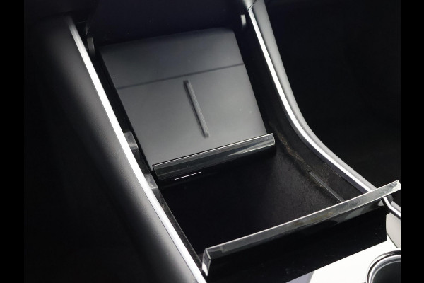 Tesla Model 3 Standard RWD Plus 60 kWh 1e EIG. SOH 92%!! GARANTIE TOT 2031* PARKEERSENSOREN V+A . PANORAMADAK . APPLE CARPLAY & ANDROID AUTO . STOELVERWARMING