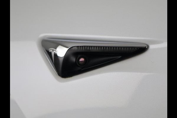 Tesla Model 3 Standard RWD Plus 60 kWh 1e EIG. SOH 92%!! GARANTIE TOT 2031* PARKEERSENSOREN V+A . PANORAMADAK . APPLE CARPLAY & ANDROID AUTO . STOELVERWARMING