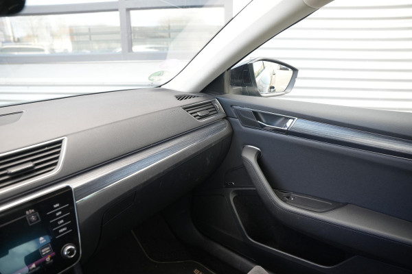Škoda Superb 1.5 TSI ACT Business Edition Adaptieve Cruise Virtual Dash Leer Alcantara