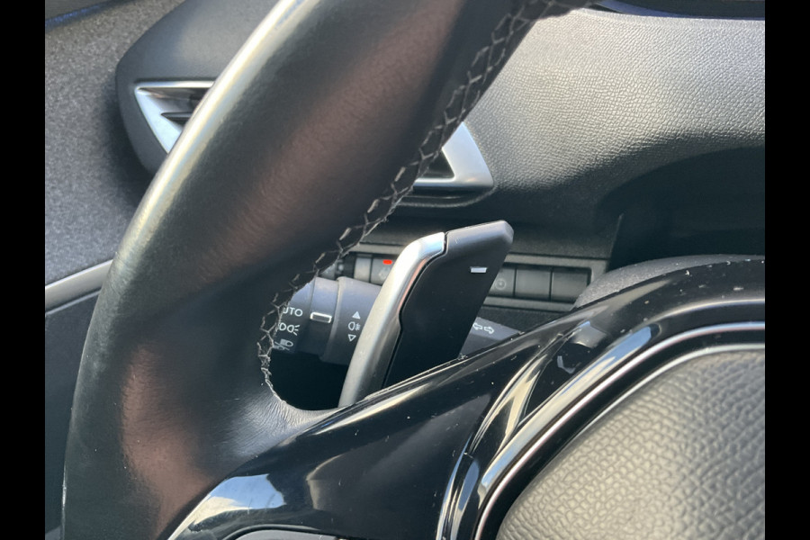 Peugeot 3008 1.6 HYbrid 225 GT Pack Plug-in Trekhaak Camera Navigatie PHEV Business