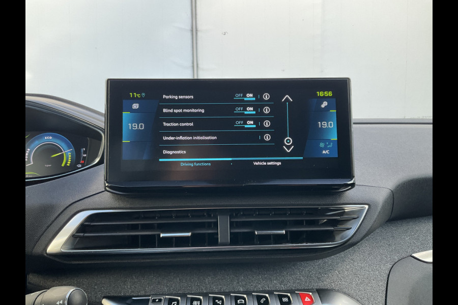 Peugeot 3008 1.6 HYbrid 225 GT Pack Plug-in Trekhaak Camera Navigatie PHEV Business
