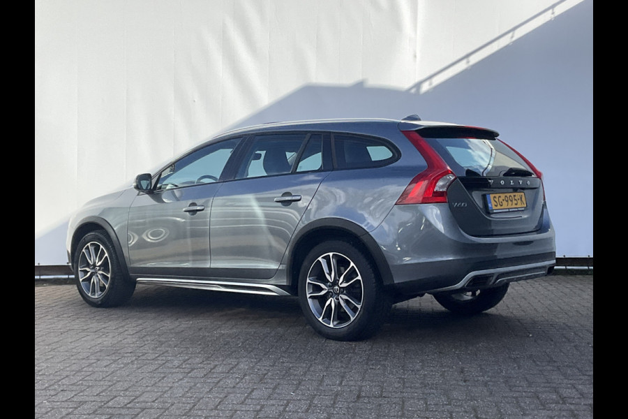 Volvo V60 Cross Country 2.0 T5 Polar+ Pano Memory Camera Navi Dealer Onderhouden!!