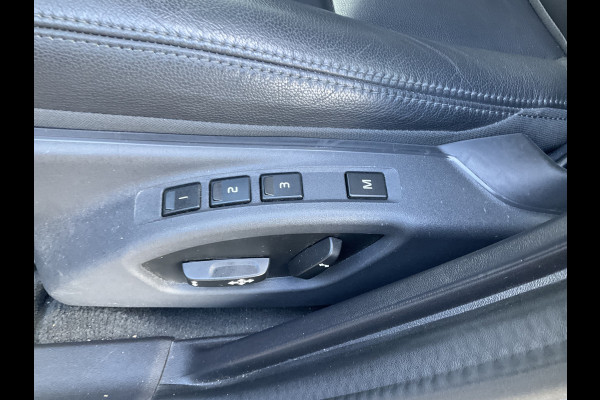 Volvo V60 Cross Country 2.0 T5 Polar+ Pano Memory Camera Navi Dealer Onderhouden!!