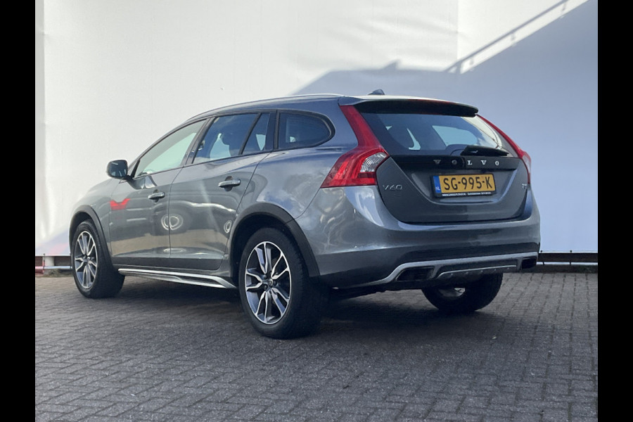 Volvo V60 Cross Country 2.0 T5 Polar+ Pano Memory Camera Navi Dealer Onderhouden!!