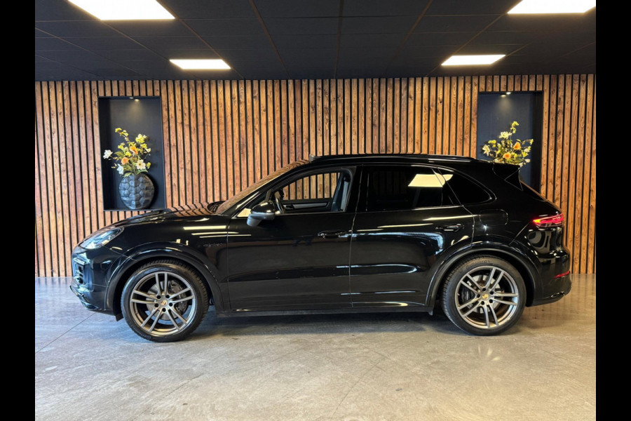 Porsche Cayenne 3.0 E-Hybrid Platinum Edition / NAP / Sport Chrono / Matrix / Bose / Memory / 360 Camera / Luchtvering